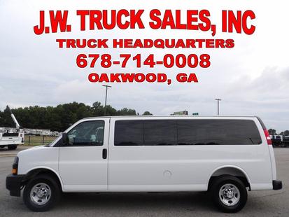 chevrolet express passenger 2025 1GAZGNF77S1223467 image chevrolet express passenger 2025 1GAZGNF77S1223467 image